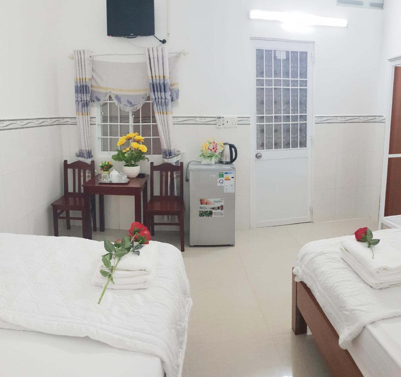 דואונג דונג Hai Phuong Tuyen Guesthouse מראה חיצוני תמונה